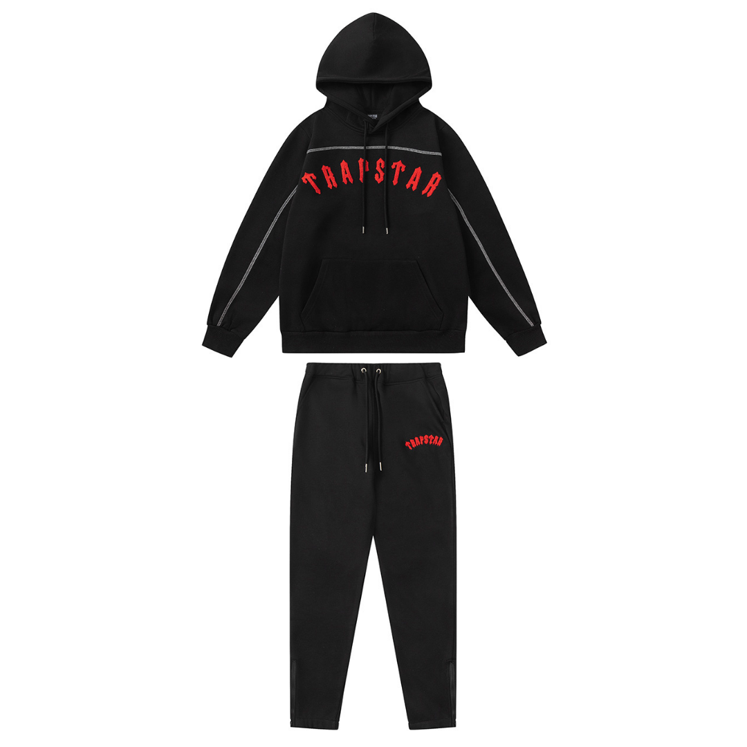 Trapstar Irongate Arch Chenille Trainingsanzug – Stilvoller Rot-Schwarz Streetwear Look