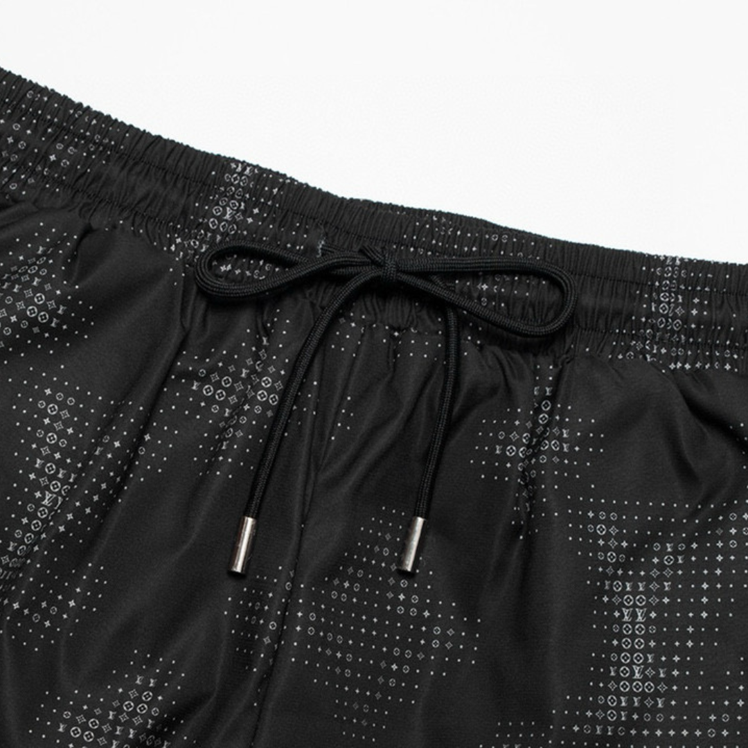 Stylische Louis Vuitton Shorts: Luxuriöse Freizeithose für Sommer und Urlaub