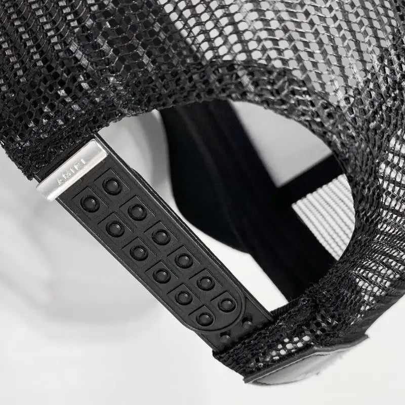 Amiri Luxuriöse Rock'n'Roll Streetwear Baseballkappe Schwarz-Weiß Exklusives Design