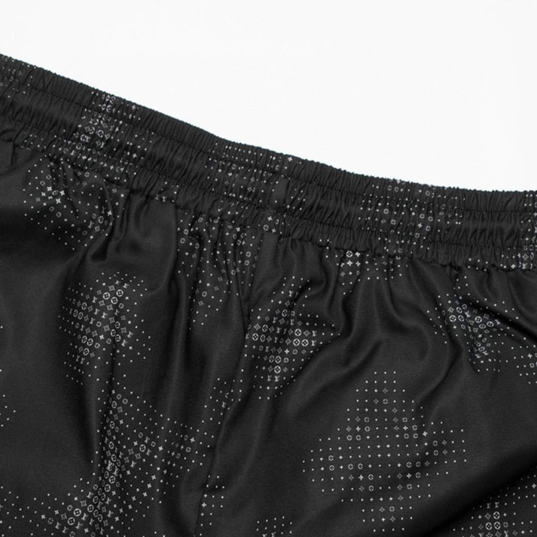 Stylische Louis Vuitton Shorts: Luxuriöse Freizeithose für Sommer und Urlaub