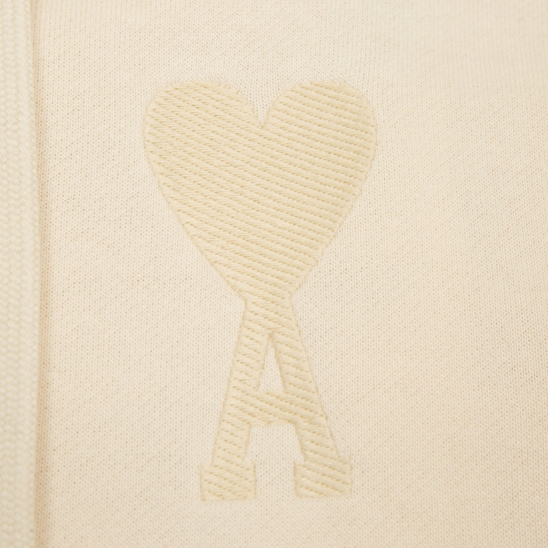 AMI Paris Edle Herz-Patch Jacke Unisex – Stilvolle, Zeitlose Pariser Mode