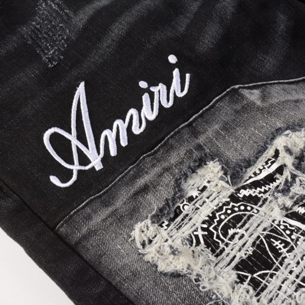 Amiri Bandana Logo Distressed Jeans: Luxuriöse Designer-Denim für Rock-Chic-Streetwear