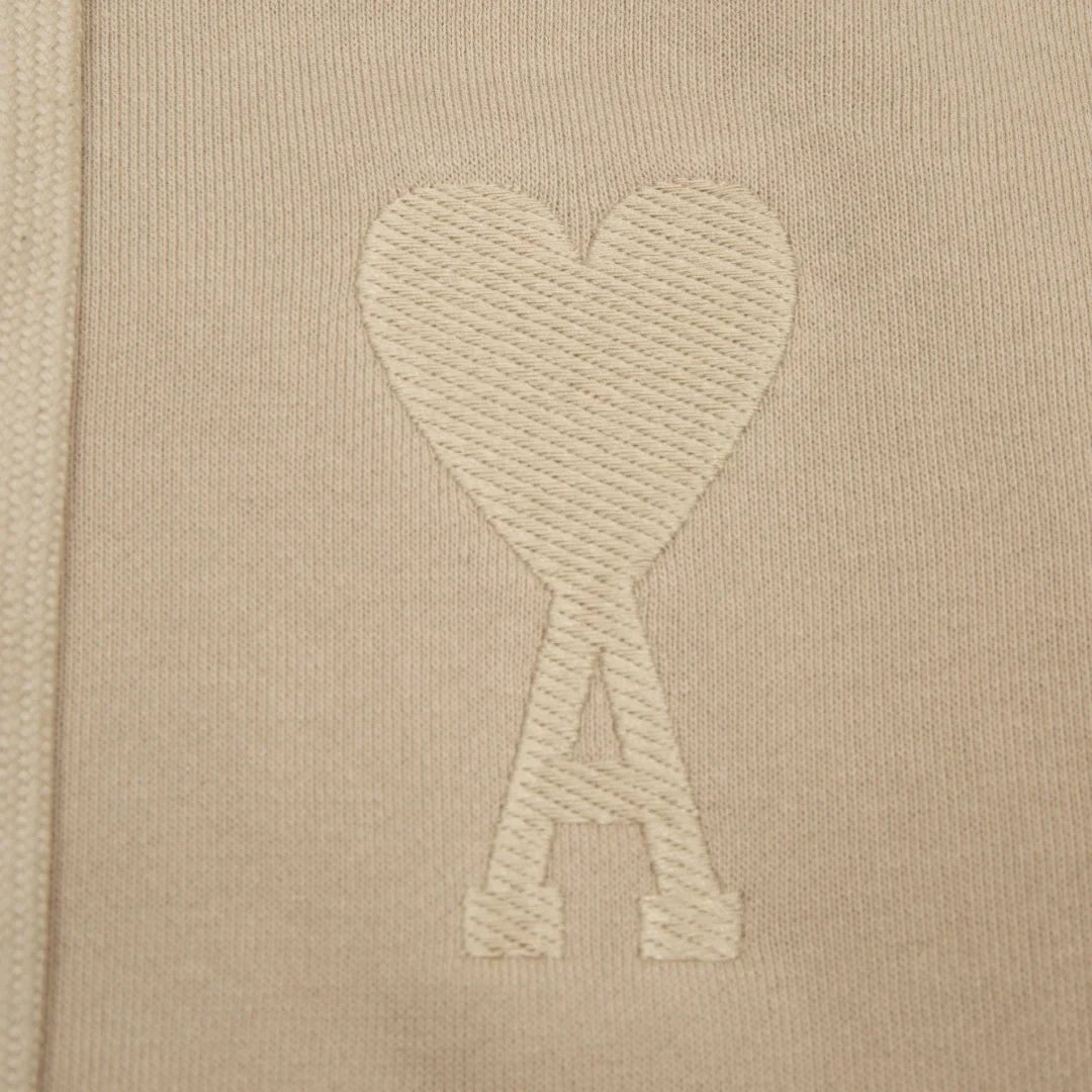 Luxuriöser AMI Paris Marken Hoodie: Premium Qualität, Zeitloses Design & Hoher Komfort