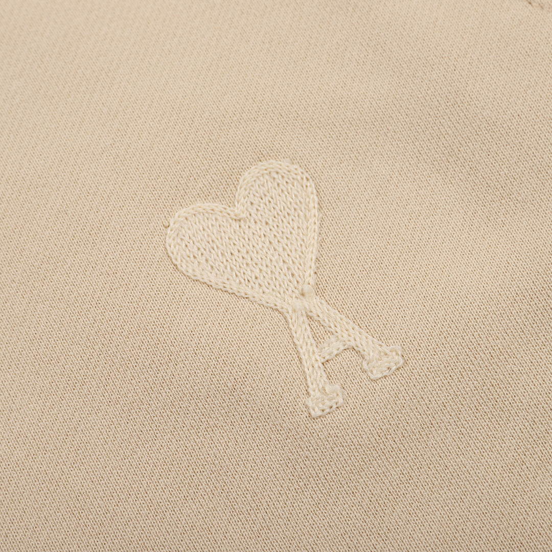 AMI Paris Premium Trainingsanzug für Herren – Eleganter Komfort Freizeitanzug