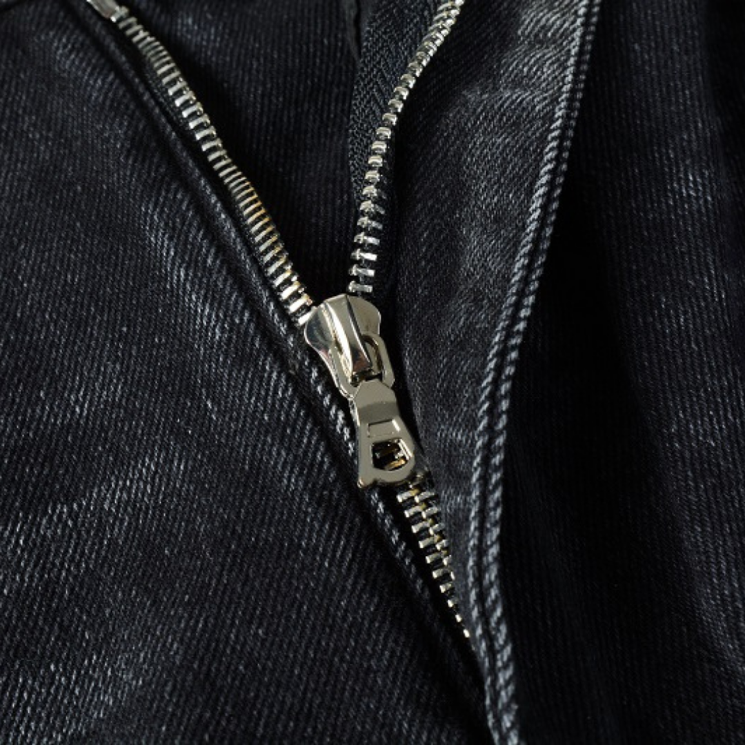 Amiri Schwarze Distressed Jeans: Dein Ticket zum lässigen Rockstar-Look