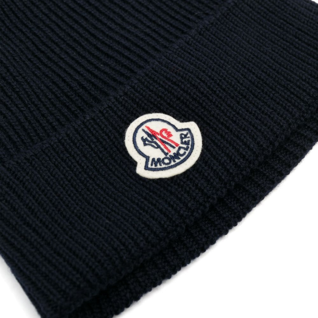 Moncler Marineblaue Warme Beanie Mütze – Luxuriöse Unisex Winter Strickmütze
