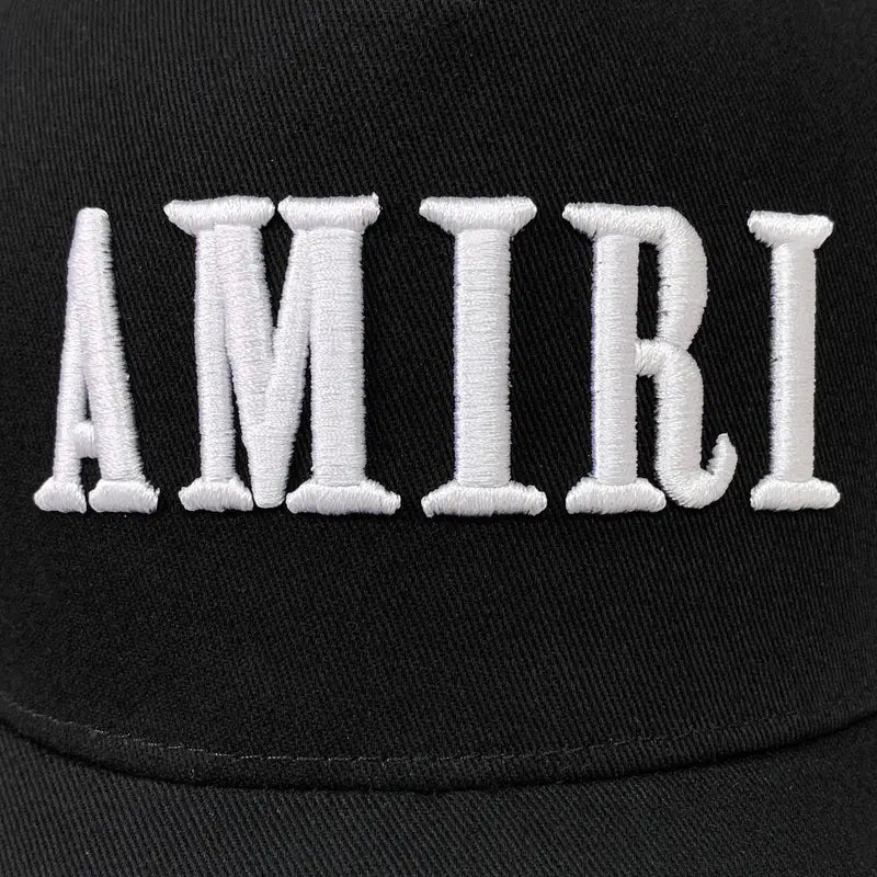 Amiri Luxuriöse Rock'n'Roll Streetwear Baseballkappe Schwarz-Weiß Exklusives Design