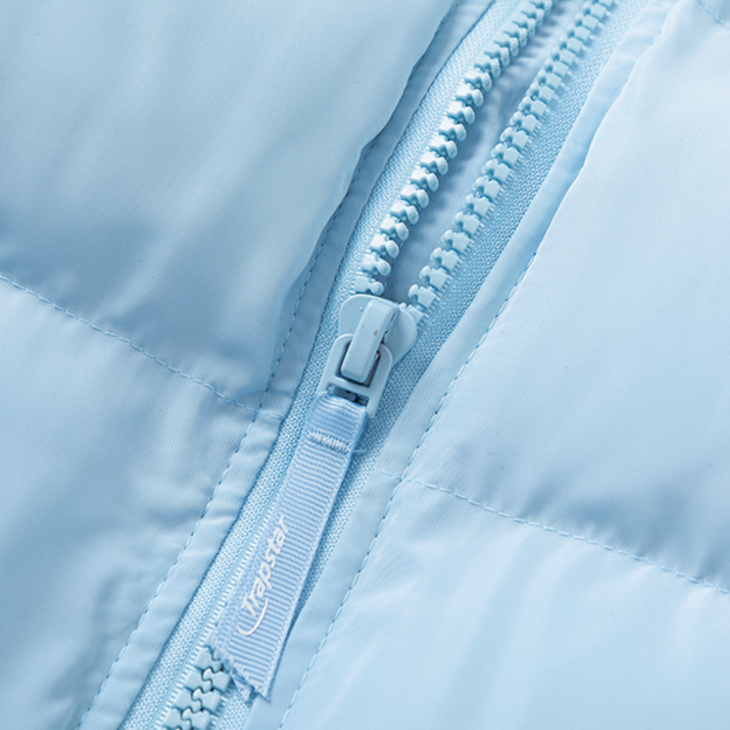 Trapstar Irongate Baby Blau Jacke: Exklusive Streetwear für den modernen Style