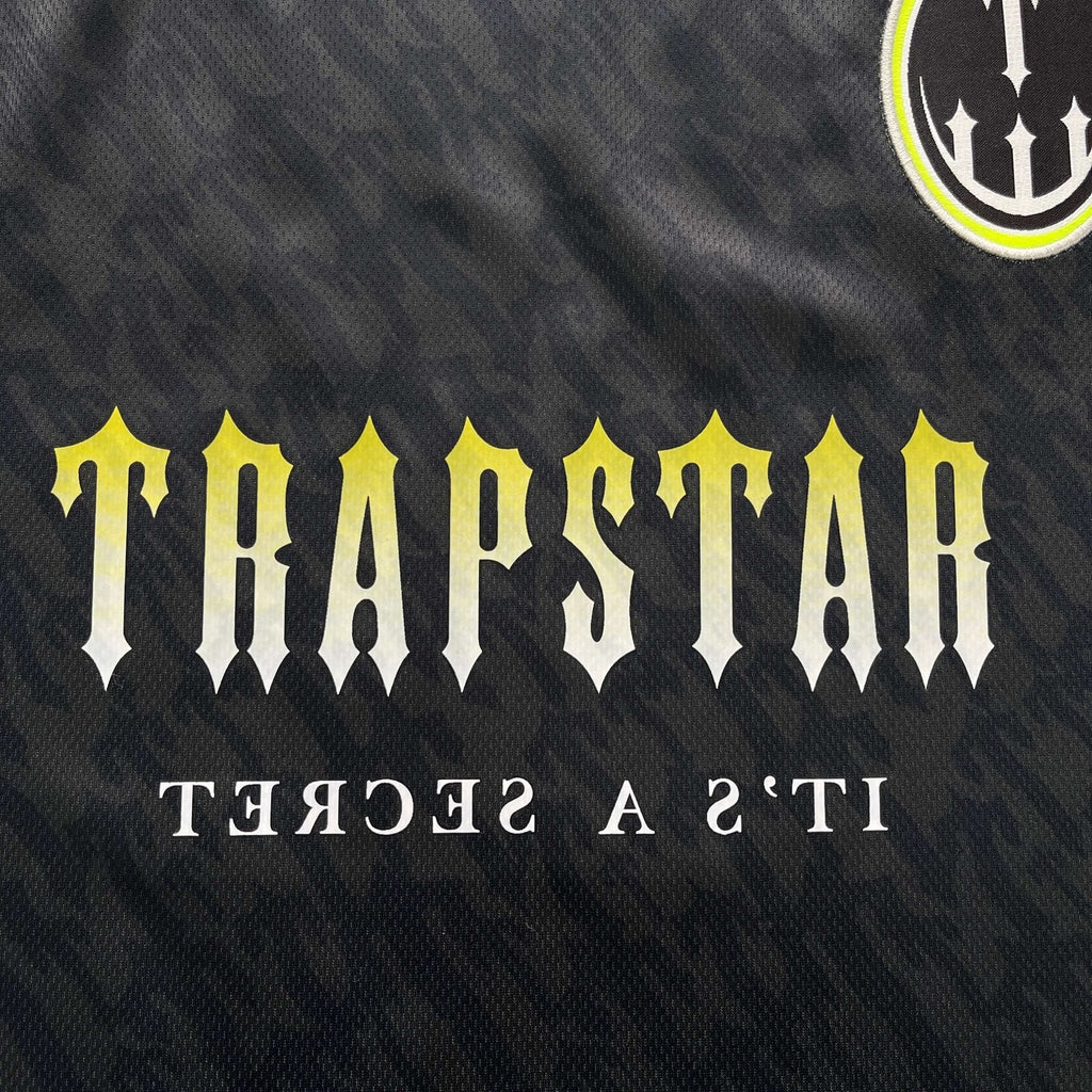 Trapstar Gradient Schwarzes Streetwear T-Shirt - Urbanes Mode-Oberteil für Herren