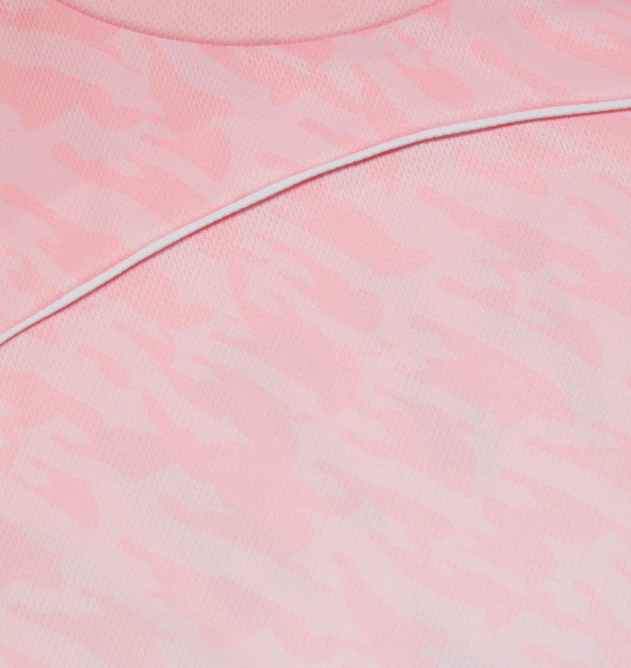 Trapstar Rosa Farbverlauf T-Shirt: Stylisches Streetwear Shirt für Herren