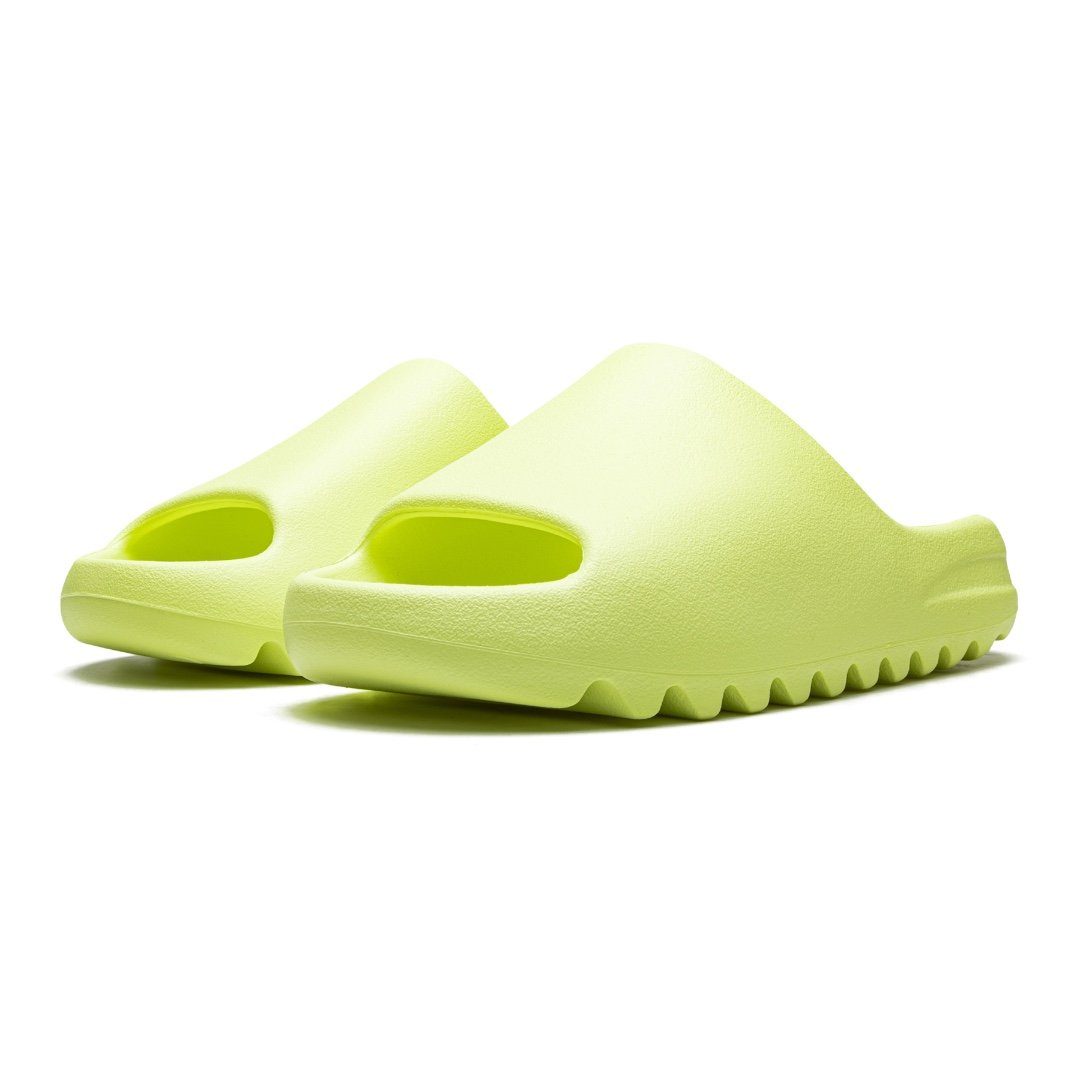 Adidas Yeezy Slide 'Glow Green 2022': Leichte, bequeme Neon-Pantolette für maximalen Komfort