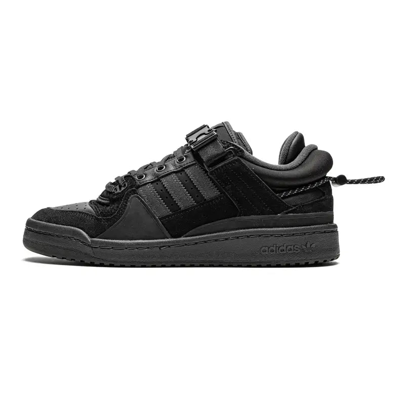 Adidas Forum Buckle Low Bad Bunny "Back To School" Schwarzer Wildleder Sneaker