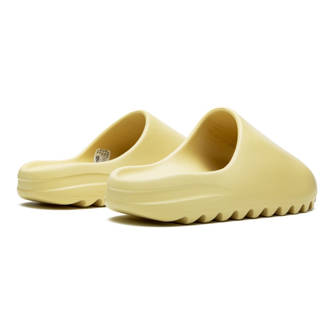 Adidas Yeezy Slide "Desert Sand" Unisex EVA Sandale für Komfort & Stil
