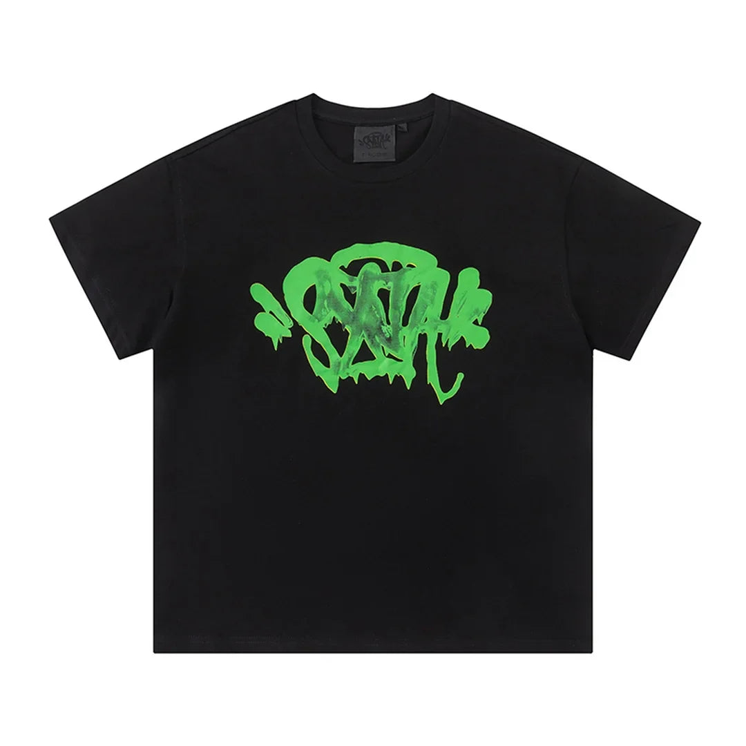 Syna World Urban Streetwear T-Shirt – Grünes Logo Design, Bequem & Stylisch
