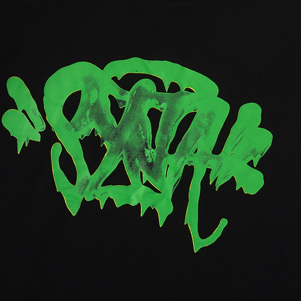 Syna World Urban Streetwear T-Shirt – Grünes Logo Design, Bequem & Stylisch